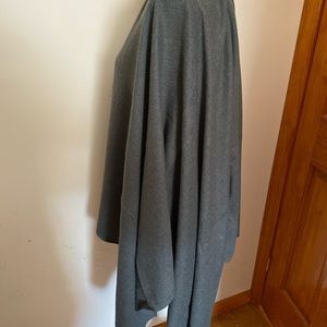 Uniqlo Accessories - Uniqlo shawl / scarf / wrap Uniqlo Accessories - Uniqlo shawl / scarf / wrap